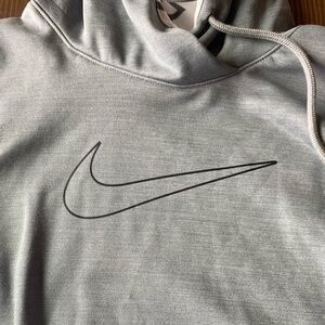 Nike girls crop hoodie